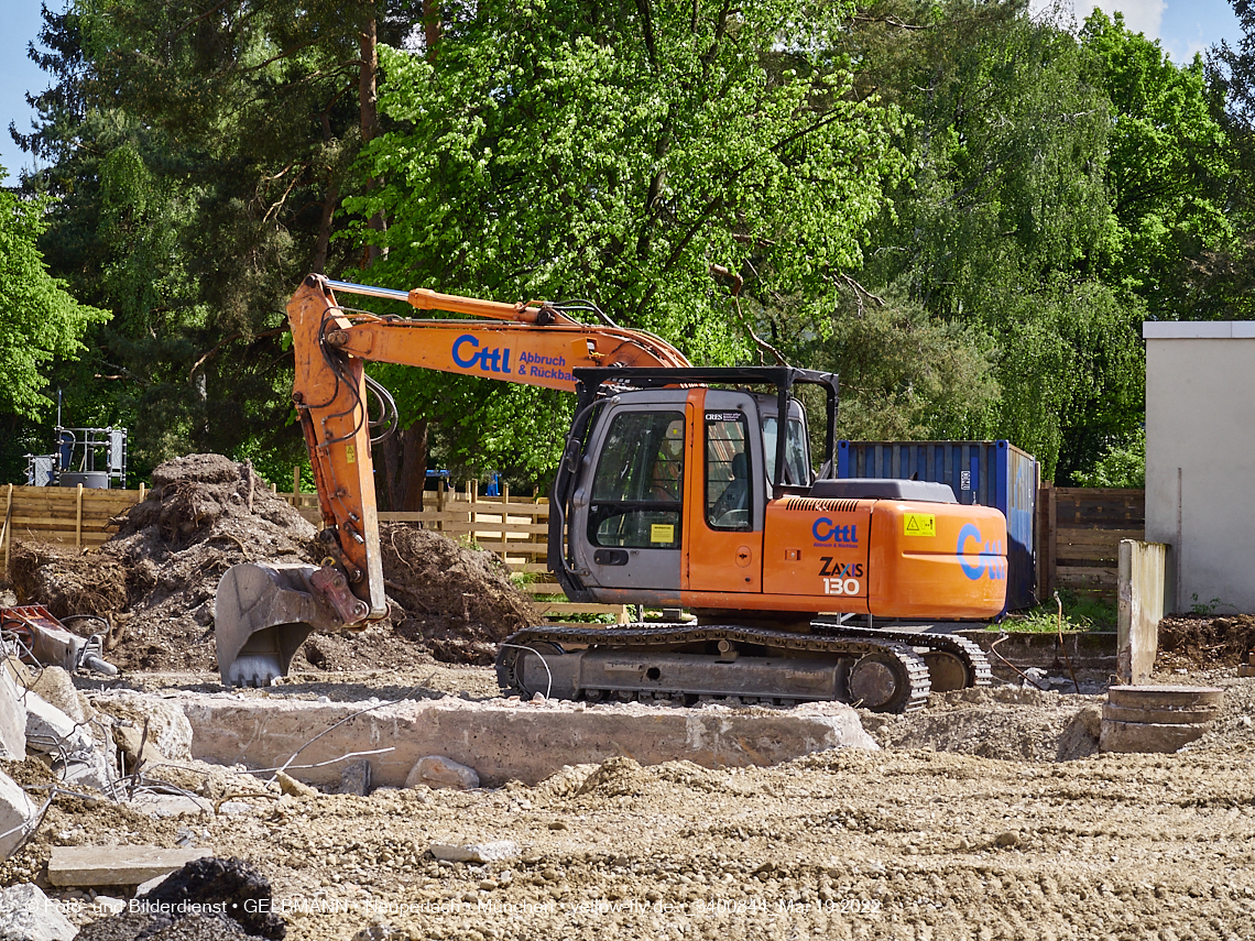 19.05.2022 - Baustelle am Haus für Kinder in Neuperlach